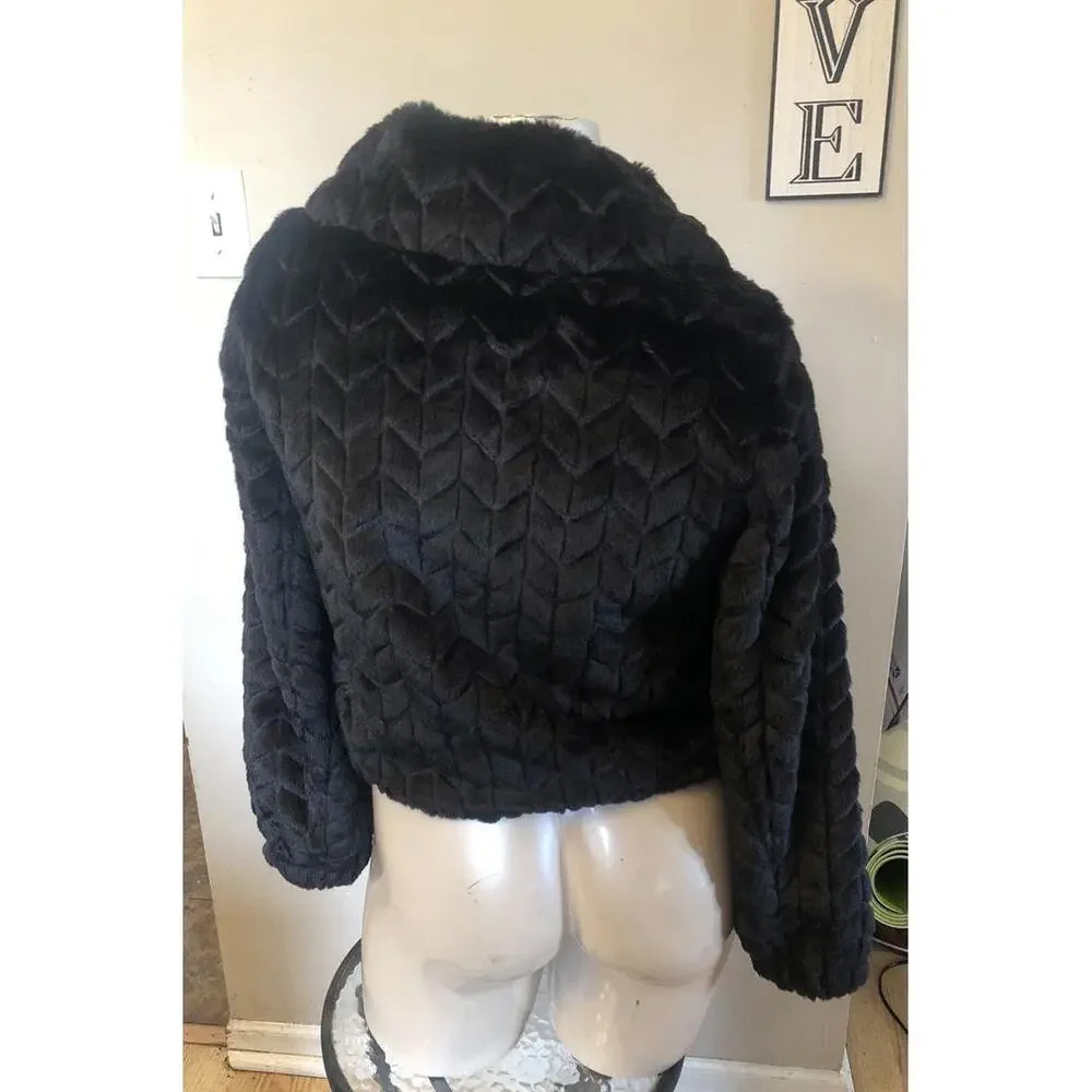 NWT Band Of The Free Jacket Women’s M L Black Val Chevron Faux Fur CROPPED - Picture 3 of 16